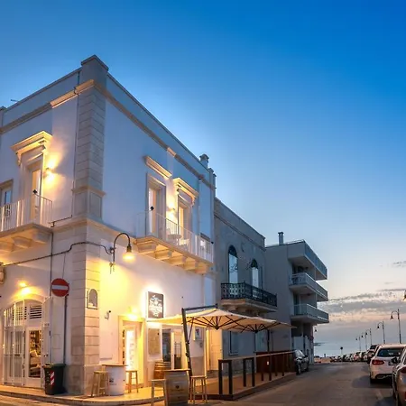 Guest house Donnamaria - Dimora Vista Mare 5*